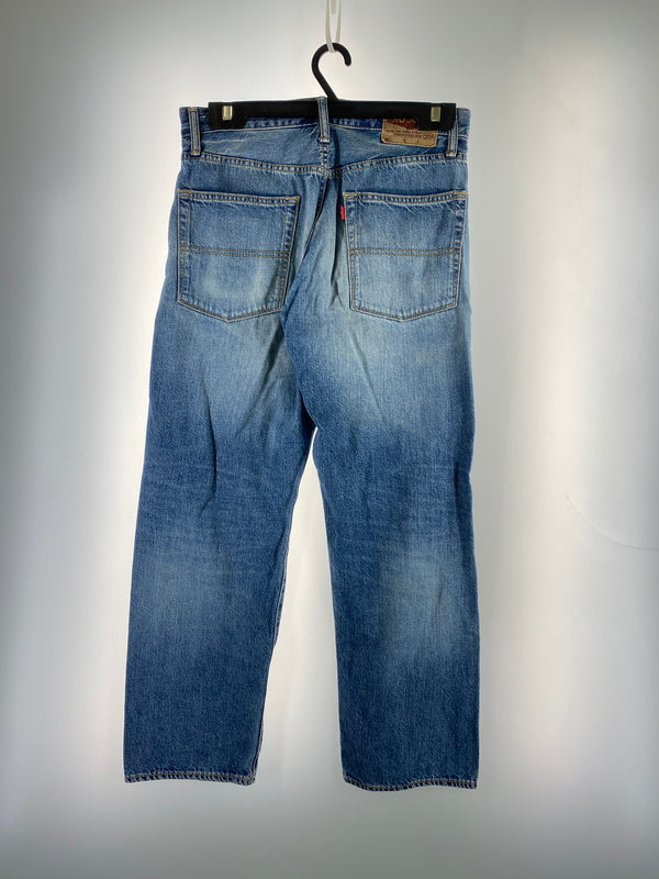 【中古品】【メンズ】 BIG JOHN ビッグジョン 60S 復刻 CLASSIC STRAIGHT DENIM PANTS M102SL クラシック ストレート デニムパンツ ヴィンテージ ジーンズ 60年代 156-260710-em-45-min サイズ：31 カラー：インディゴブルー 万代Net店