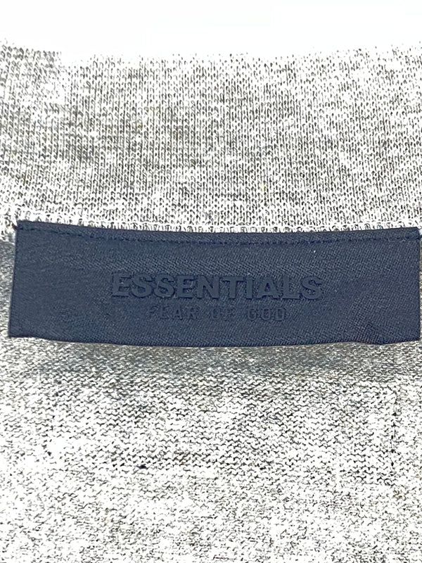 【中古品】【メンズ】 FEAR OF GOD ESSENTIALS フィア オブ ゴッド エッセンシャルズ FOOT BALL TEE フットボール Vネック Tシャツ メンズ トップス 142-260710-em-33-min サイズ：L カラー：グレー 万代Net店
