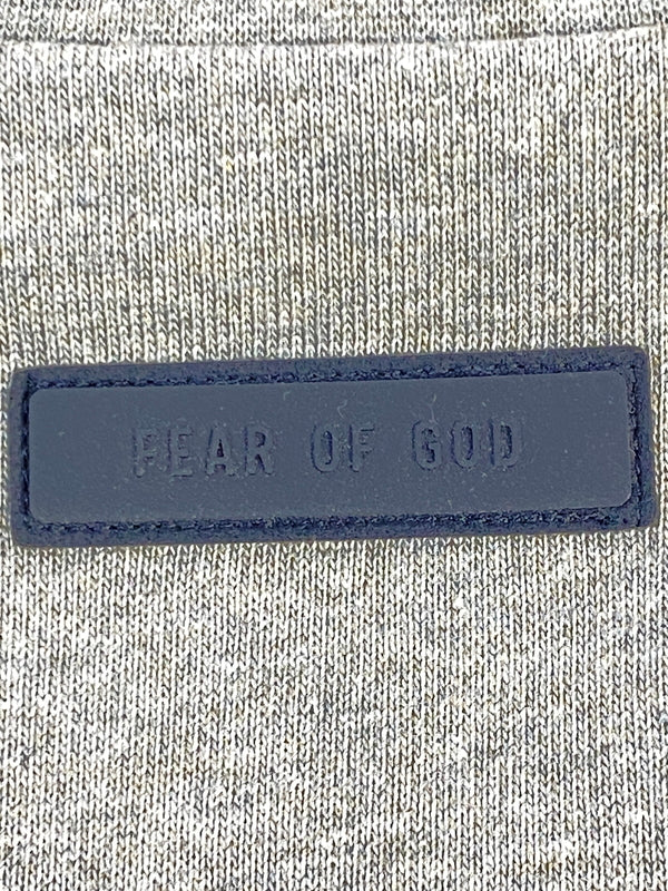 【中古品】【メンズ】 FEAR OF GOD ESSENTIALS フィア オブ ゴッド エッセンシャルズ FOOT BALL TEE フットボール Vネック Tシャツ メンズ トップス 142-260710-em-33-min サイズ：L カラー：グレー 万代Net店