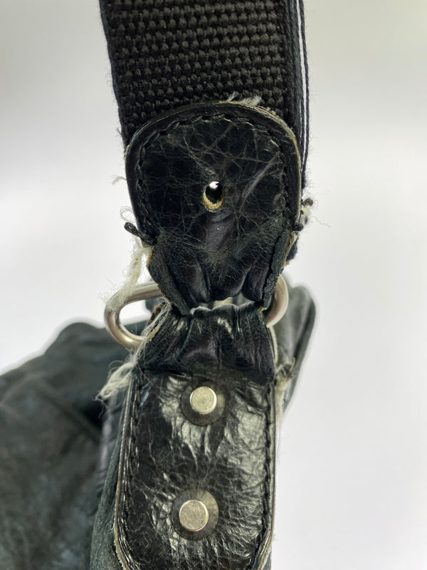【現状渡し品】【メンズ】 BALENCIAGA バレンシアガ 272862 1075 LEATHER SHOULDER BAG ショルダーバッグ カバン 180-260711-AS-70-min カラー：ブラック 万代Net店