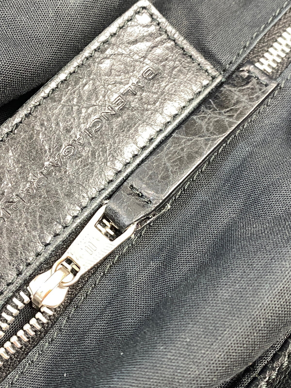 【現状渡し品】【メンズ】 BALENCIAGA バレンシアガ 272862 1075 LEATHER SHOULDER BAG ショルダーバッグ カバン 180-260711-AS-70-min カラー：ブラック 万代Net店