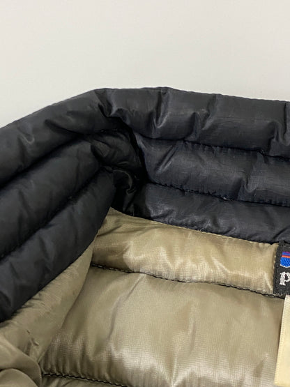 【中古品】【メンズ】 PATAGONIA パタゴニア DOWN SWEATER PULLOVER 84670F4 2004年製 ダウンセータープルオーバー アウター 144-260707-yn-06-min サイズ：M カラー：ブラック 万代Net店