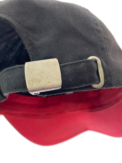 【中古品】【メンズ】 CANADA GOOSE カナダグース LOGO CAP ロゴキャップ メンズ 帽子 185-260709-hu-23-min サイズ：ONESIZE カラー：ブラック/レッド 万代Net店