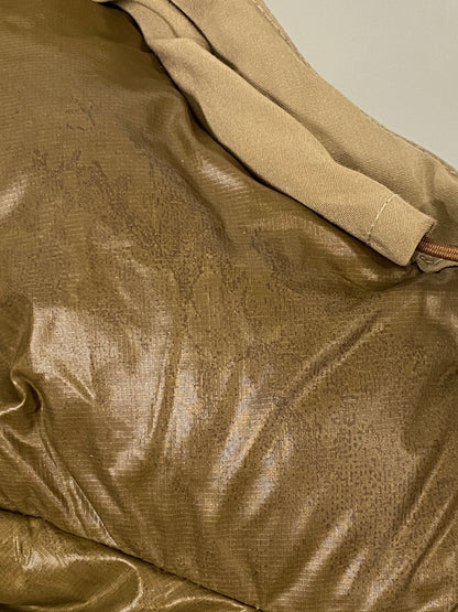 【中古品】【メンズ】 WILD THINGS ワイルドシングス 19AW MOUNTAIN DOWN PARKA WT19435N-PL マウンテンダウンパーカー メンズ アウター 144-260710-em-72-min サイズ：M カラー：ライトカーキ 万代Net店