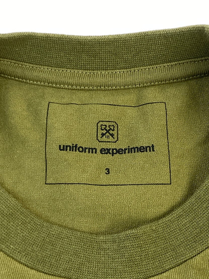 【中古品】【メンズ】 UNIFORM EXPERIMENT ユニフォームエクスペリメント × SOPHNET. ソフネット SMALL LOGO TEE UE-212045 スモール ロゴ 半袖Tシャツ メンズ トップス 142-260710-em-32-min サイズ：3 カラー：カーキ 万代Net店
