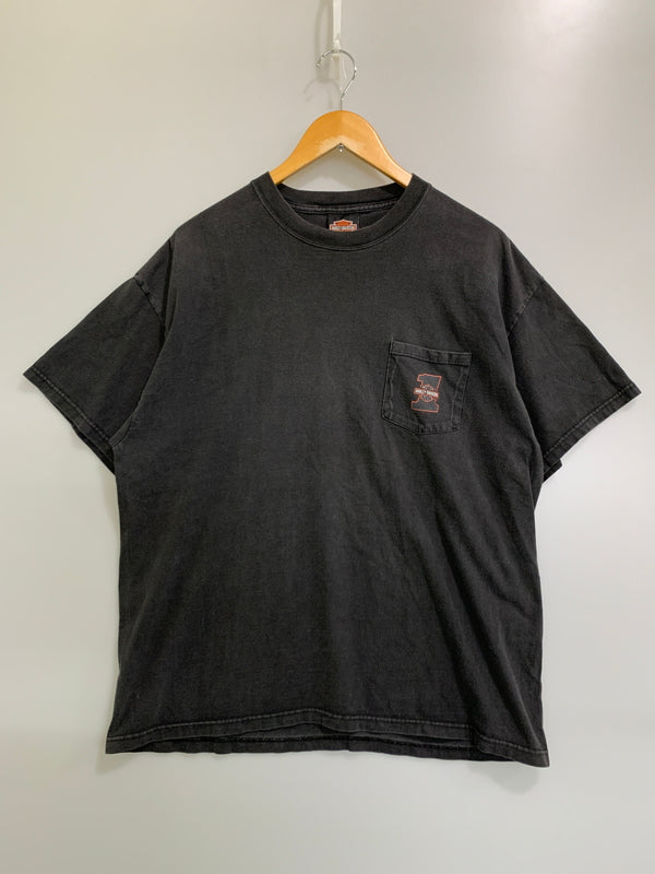 【中古品】【メンズ】 HARLEY DAVIDSON ハーレーダビッドソン LOUIS VILLE POCKET TEE ルーイビル ポケット 半袖 プリント Tシャツ メンズ トップス 146-260710-em-16-min サイズ：XL カラー：ブラック 万代Net店