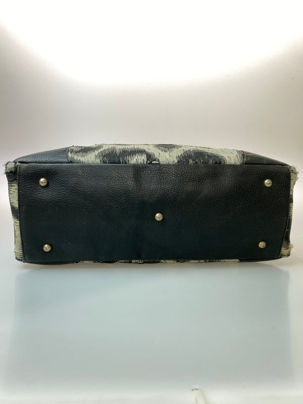 【現状渡し品】【レディース】 VIVIENNE WESTWOOD ヴィヴィアンウエストウッド レオパード ショルダーバッグ カバン 188-260729-AS-37-min カラー：ブラック/グレー 万代Net店