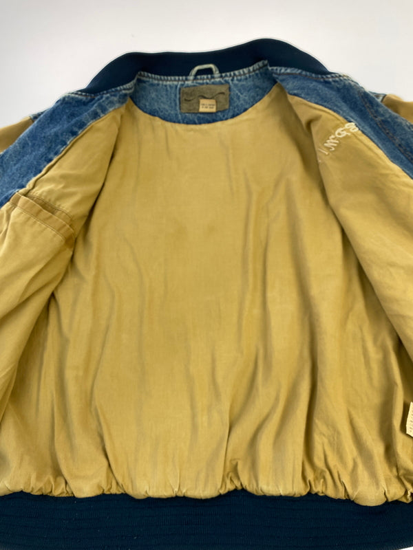 【現状渡し品】【メンズ】 PORT AUTHORITY ポート オーソリティ DENIM STADIUM JACKET デニム スタジアムジャケット アウター 146-260727-jt-25-min サイズ：L カラー：インディゴ/ベージュ 万代Net店
