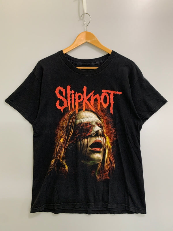 【中古品】【メンズ】 SLIPKNOT スリップノット 00S JOEY JORDISON TEE ジョーイ・ジョーディソン 半袖Tシャツ 146-260714-ta-29-min サイズ：サイズ不明 カラー：ブラック 万代Net店