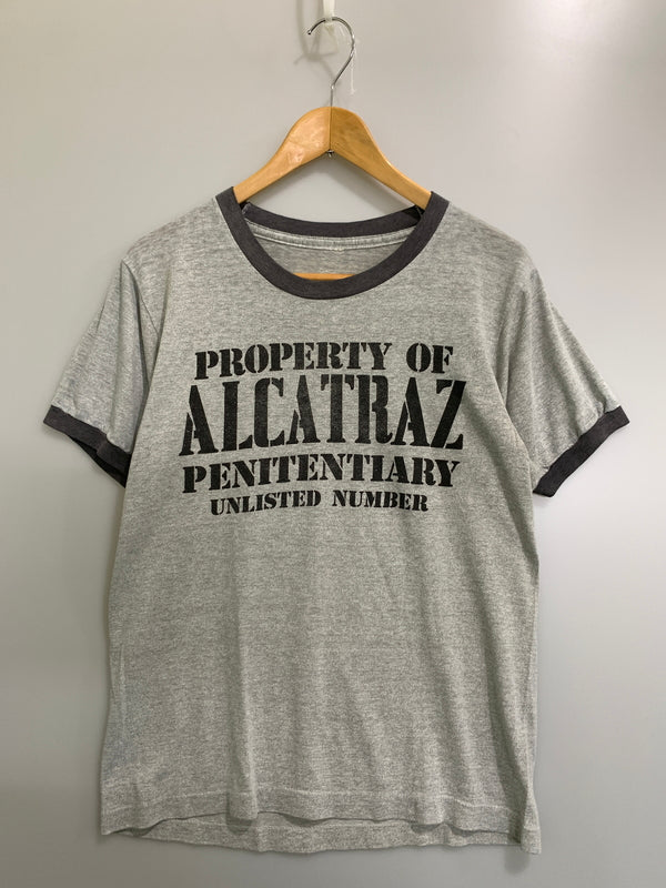 【中古品】【メンズ】 USED ユーズド PROPERTY OF ALCATRAZ PRINT TEE 半袖 プリント Tシャツ メンズ トップス 146-260720-em-62-min カラー：グレー 万代Net店