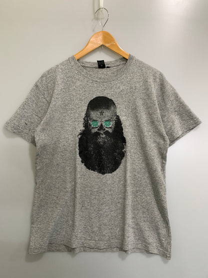 【中古品】【メンズ】 PHATEEWEAR ファッティーウェア ジェリーガルシア PRINT TEE 半袖 プリント Tシャツ メンズ トップス 145-260720-em-59-min サイズ：M カラー：グレー 万代Net店