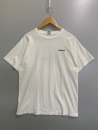 【中古品】【メンズ】 PATAGONIA パタゴニア BENEFICIAL LOGO TEE 90'S ベネフィシャルロゴ 半袖 Tシャツ メンズ トップス 90年代 ヴィンテージ 144-260717-em-14-min サイズ：M カラー：ホワイト 万代Net店