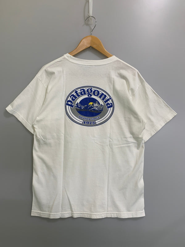 【中古品】【メンズ】 PATAGONIA パタゴニア BENEFICIAL LOGO TEE 90'S ベネフィシャルロゴ 半袖 Tシャツ メンズ トップス 90年代 ヴィンテージ 144-260717-em-14-min サイズ：M カラー：ホワイト 万代Net店