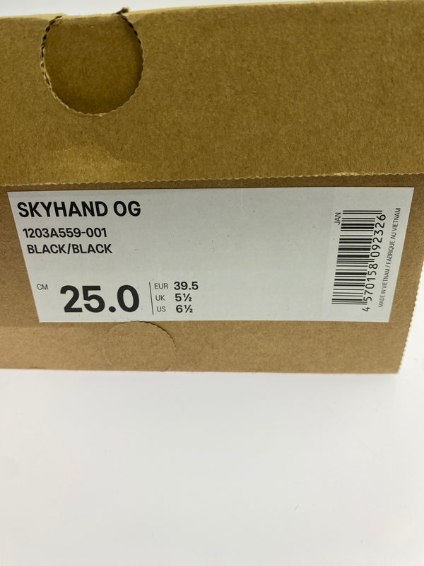 【中古品】【レディース】 ASICS アシックス 1203A559-001 SKYHAND OG 靴 シューズ スニーカー 163-260719-AS-19-min サイズ：25cm カラー：ブラック 万代Net店