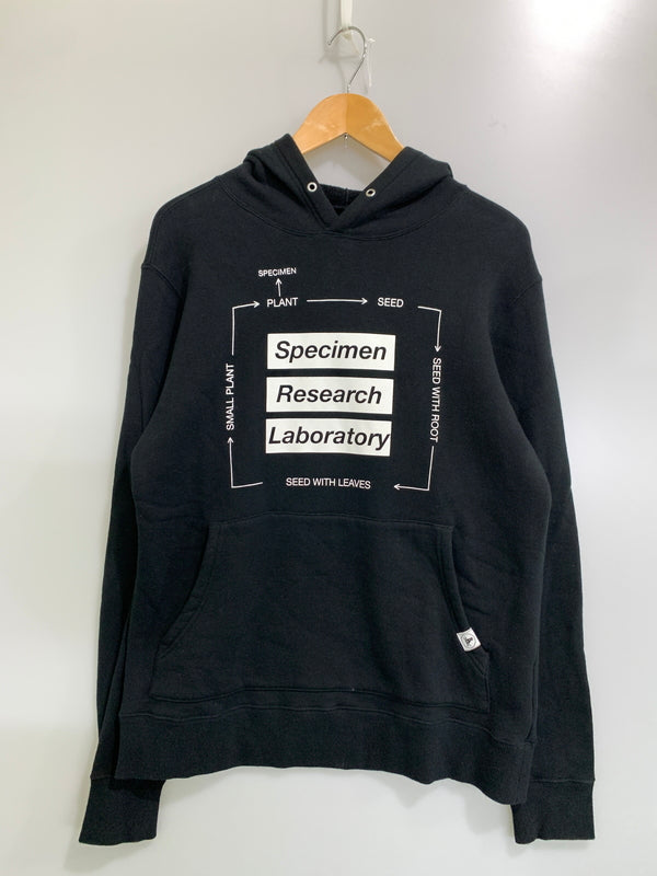 【中古品】【メンズ】 NEIGHBORHOOD ネイバーフッド 181FPNH-CSM05 SRL.ROOTS C-HOODED.LS プルオーバーパーカー 142-260718-AS-31-min サイズ：L カラー：ブラック 万代Net店