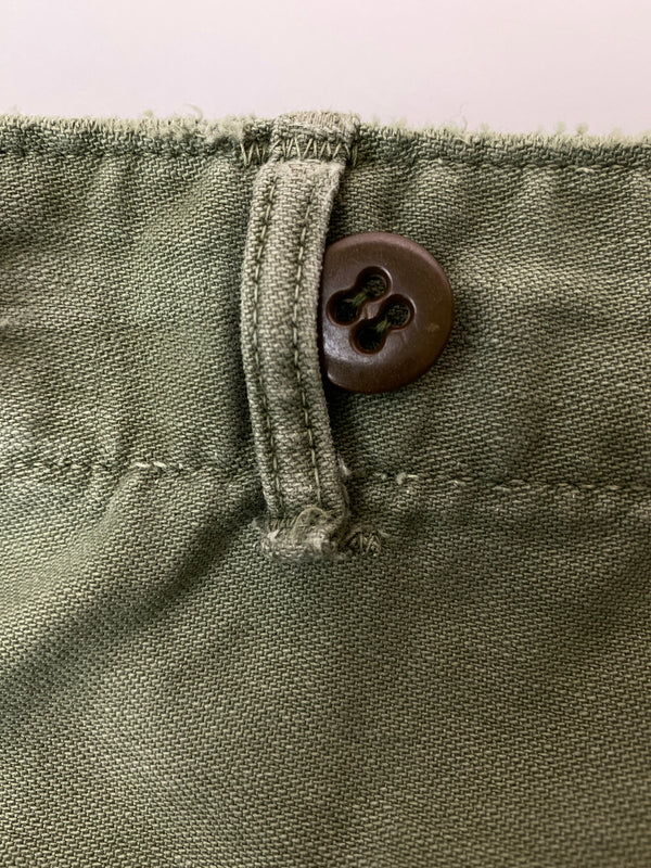 【現状渡し品】【メンズ】 U.S.ARMY ユーエスアーミー OG-107 UTILITY PANTS 推定50-60'S ユーティリティ パンツ メンズ ボトムス 50年代 60年代 ヴィンテージ ミリタリー 157-260717-em-27-min カラー：オリーブグリーン 万代Net店