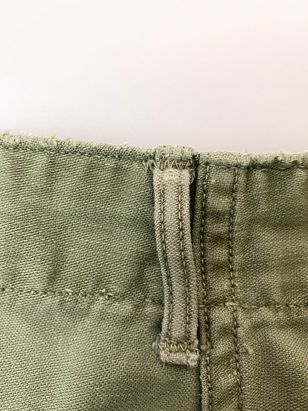 【現状渡し品】【メンズ】 U.S.ARMY ユーエスアーミー OG-107 UTILITY PANTS 推定50-60'S ユーティリティ パンツ メンズ ボトムス 50年代 60年代 ヴィンテージ ミリタリー 157-260717-em-27-min カラー：オリーブグリーン 万代Net店