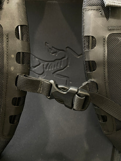【中古品】【メンズ】 ARC'TERYX アークテリクス 6029-110945-10 17 ARROW22 BACKPACK バックパック リュック カバン 188-260729-AS-39-min カラー：ブラック 万代Net店