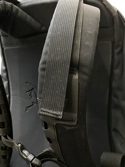 【中古品】【メンズ】 ARC'TERYX アークテリクス 6029-110945-10 17 ARROW22 BACKPACK バックパック リュック カバン 188-260729-AS-39-min カラー：ブラック 万代Net店