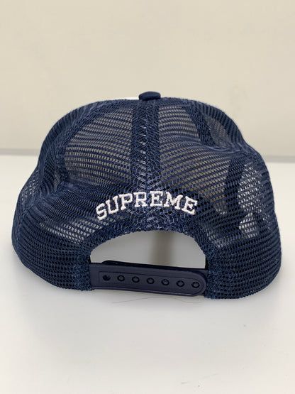 【中古品】【メンズ/レディース】 SUPREME シュプリーム × PLAY BOY プレイボーイ 26SS MESH BACK 5-PANEL CAP メッシュ バック 5パネル キャップ 帽子 185-260723-em-19-min サイズ：58cm ONE SIZE カラー：ネイビー/ホワイト 万代Net店