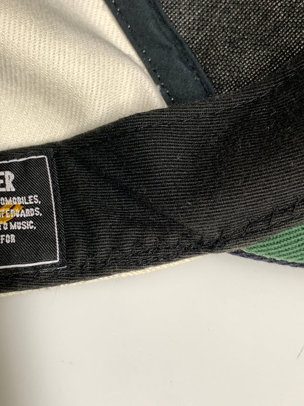 【現状渡し品】【メンズ/レディース】 CHALLENGER チャレンジャー FISH LOGO CAP 初期 ツバ切り フィッシュ ロゴ キャップ 帽子 メッシュキャップ 185-260723-em-20-min カラー：ホワイト/ブラック 万代Net店