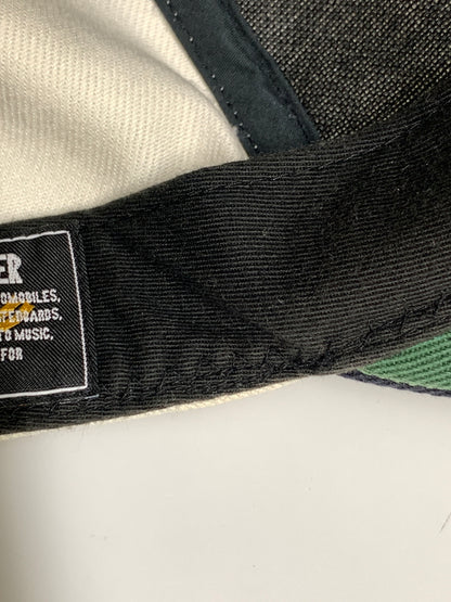 【現状渡し品】【メンズ/レディース】 CHALLENGER チャレンジャー FISH LOGO CAP 初期 ツバ切り フィッシュ ロゴ キャップ 帽子 メッシュキャップ 185-260723-em-20-min カラー：ホワイト/ブラック 万代Net店