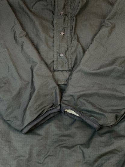 【中古品】【メンズ】 PATAGONIA パタゴニア REVERSIBLE GLISSADE PULLOVER 30273 90S USA製 リバーシブル グリセード プルオーバー メンズ アウター ナイロン フリース 144-260724-jt-01-min サイズ：M カラー：ブラック/グレー 万代Net店
