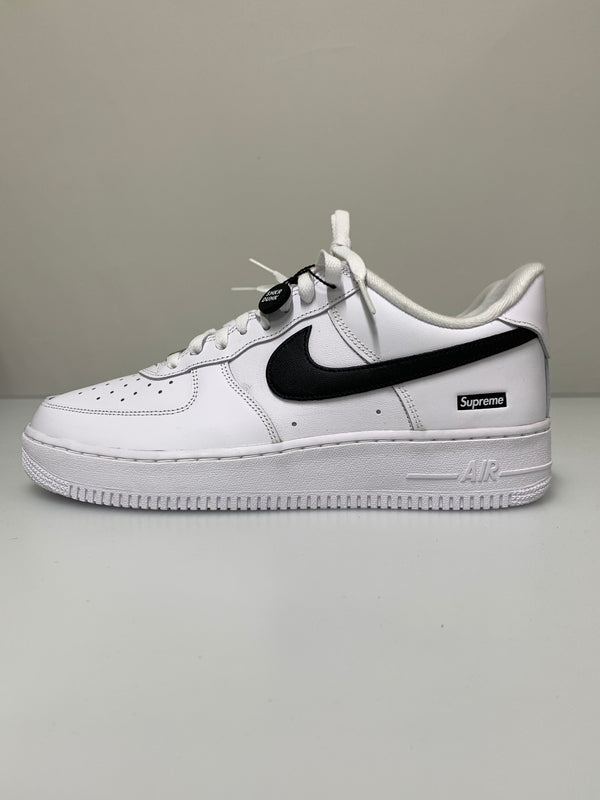 【中古品】【メンズ】 SUPREME シュプリーム × NIKE ナイキ AIR FORCE 1 LOW CU9225-102 エアフォース1 ロー スニーカー メンズ シューズ 靴 160-260723-em-14-min サイズ：28.0cm カラー：WHITE BLACK 万代Net店