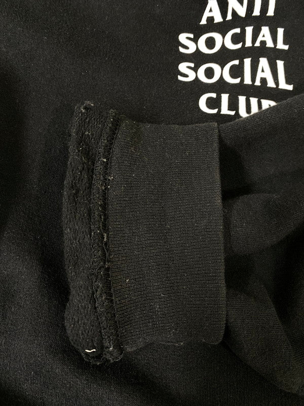 【現状渡し品】【メンズ】 ANTI SOCIAL SOCIAL CLUB アンチソーシャルソーシャルクラブ SS4500P USA製 LS LOGO HOODED ロゴ フーデッド 142-260721-zi-08-min サイズ：XXL カラー：ブラック 万代Net店