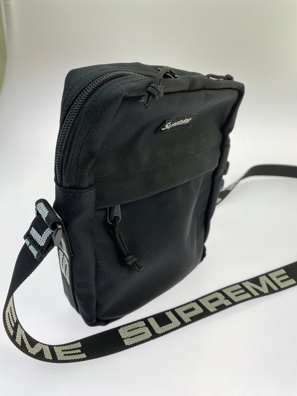 【中古品】【メンズ】 SUPREME シュプリーム 18SS SHOULDER BAG ショルダーバッグ カバン 188-260723-jt-20-min カラー：ブラック 万代Net店