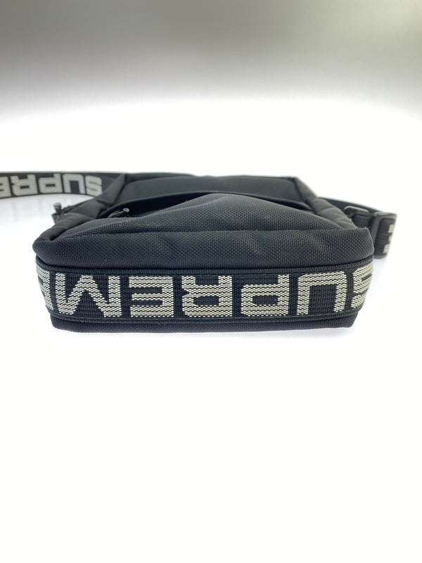 【中古品】【メンズ】 SUPREME シュプリーム 18SS SHOULDER BAG ショルダーバッグ カバン 188-260723-jt-20-min カラー：ブラック 万代Net店