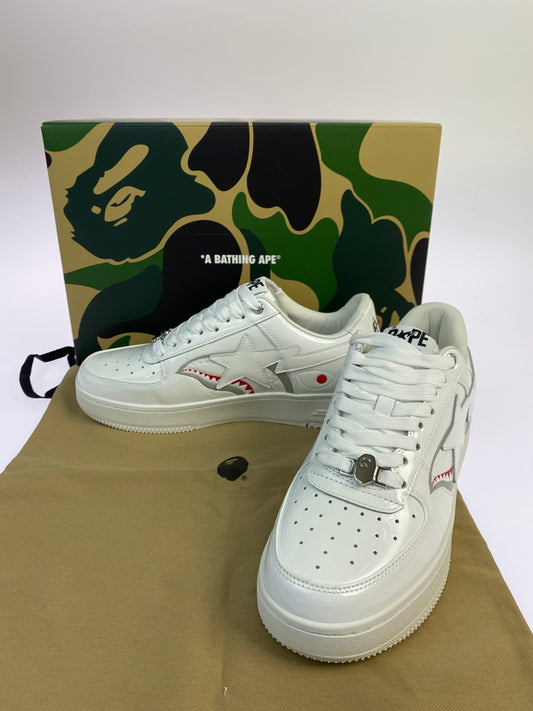 【中古美品】【メンズ】 A BATHING APE アベイシングエイプ BAPE STA SHARK 靴 スニーカー シューズ 162-260730-hu-07-min サイズ：26.5cm カラー：ホワイト 万代Net店