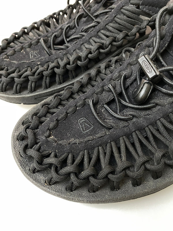 【中古品】【レディース】 KEEN キーン UNEEK 靴 シューズ スニーカー 167-260729-AS-46-min サイズ：25cm カラー：ブラック 万代Net店
