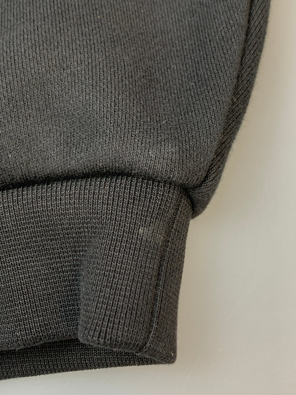 【中古品】【メンズ】 FEAR OF GOD フィア オブ ゴッド ESSENTIALS SWEATSHIRT エッセンシャルズ スウェットシャツ トップス 長袖 トレーナー 142-260724-hu-02-min サイズ：M カラー：ブラック 万代Net店