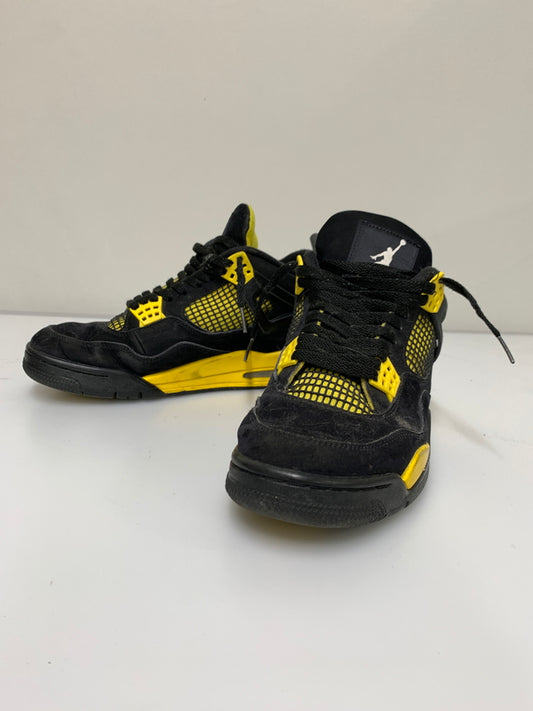 【現状渡し品】【メンズ】 NIKE ナイキ AIR JORDAN 4 RETRO THUNDER DH6927-017 エアジョーダン4 レトロ サンダー スニーカー メンズ シューズ 靴 160-260723-em-02-min サイズ：28.0cm カラー：ブラック/イエロー 万代Net店