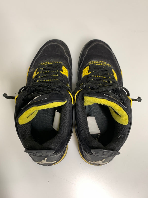 【現状渡し品】【メンズ】 NIKE ナイキ AIR JORDAN 4 RETRO THUNDER DH6927-017 エアジョーダン4 レトロ サンダー スニーカー メンズ シューズ 靴 160-260723-em-02-min サイズ：28.0cm カラー：ブラック/イエロー 万代Net店