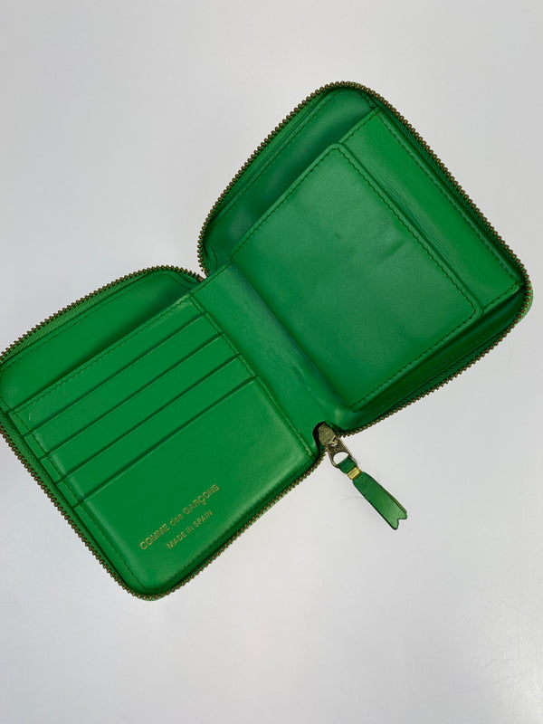 【中古品】【メンズ/レディース】 COMME DES GARCONS コムデギャルソン ROUND ZIP WALLET ラウンド ジップ ウォレット 財布 201-260723-jt-12-min カラー：グリーン 万代Net店