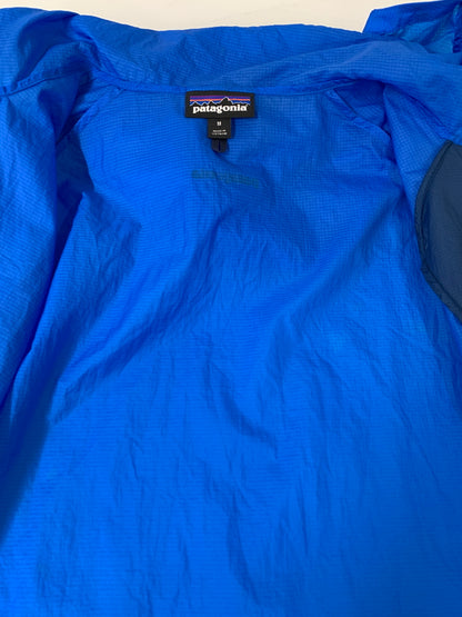【中古品】【メンズ】 PATAGONIA パタゴニア HOUDINI JACKET 24141 17SS フーディニ ジャケット ライトアウター メンズ フーディー アウトドア 軽量 144-260723-em-30-min サイズ：M カラー：ブルー 万代Net店