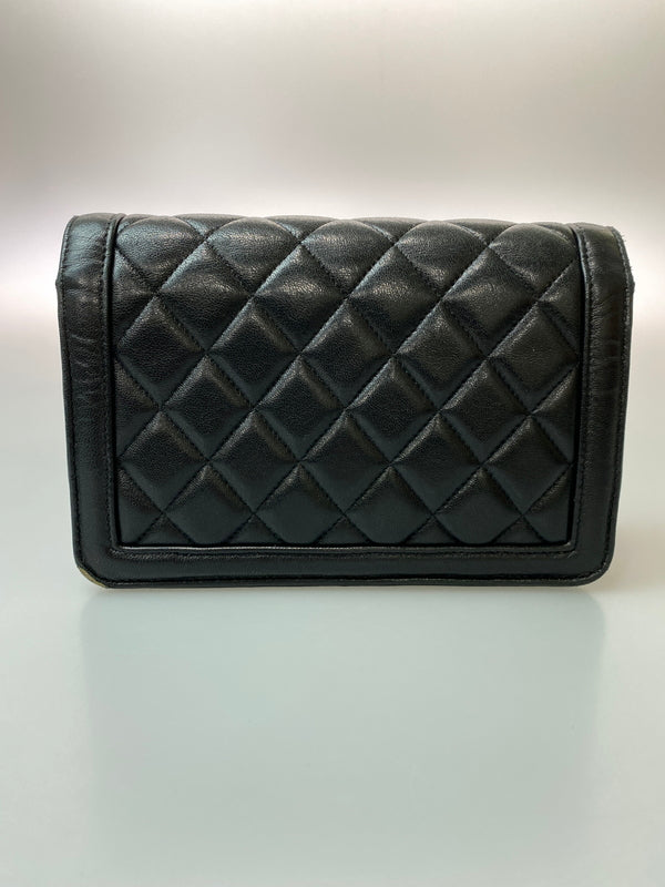 【中古品】【レディース】 CHANEL シャネル マトラッセ クラシック チェーンウォレット ショルダーバッグ カバン 180-260729-AS-48-min カラー：ブラック 万代Net店