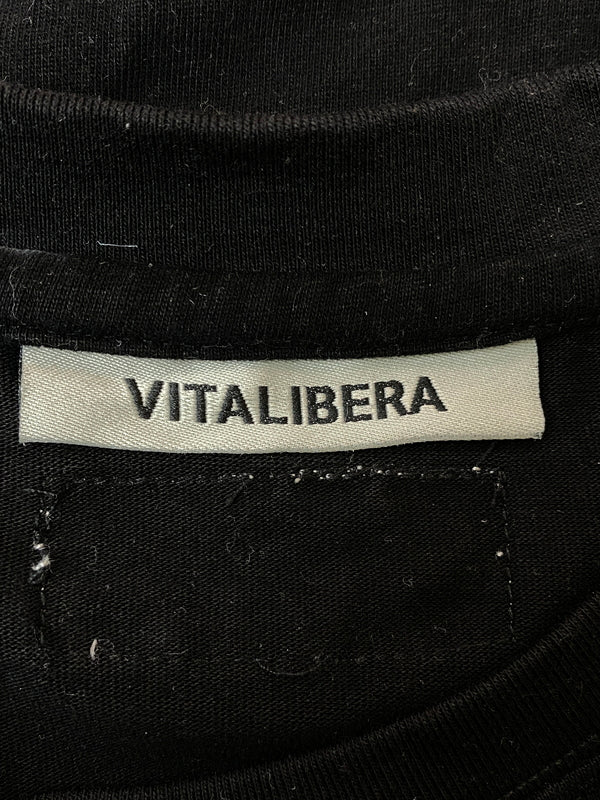 【中古品】【メンズ】 VITALIBERA ヴィータリベーラ LOGO TEE ロゴ Tシャツ 半袖Tシャツ トップス 142-260731-yn-30-min サイズ：M カラー：ブラック 万代Net店