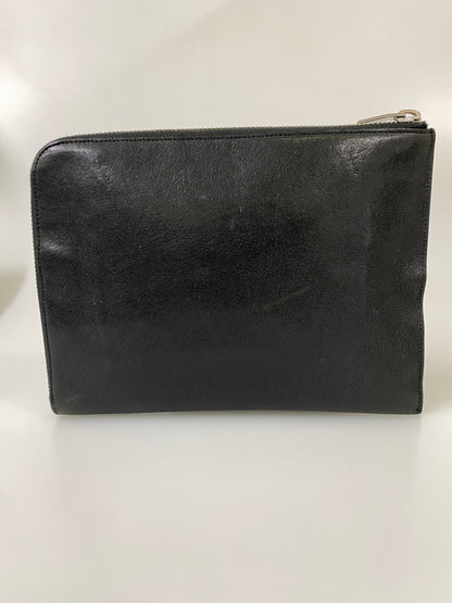 【現状渡し品】【メンズ/レディース】 SAINT LAURENT サンローラン レザークラッチバッグ 手持ち用 バッグ カバン 180-260731-em-92-min カラー：ブラック 万代Net店
