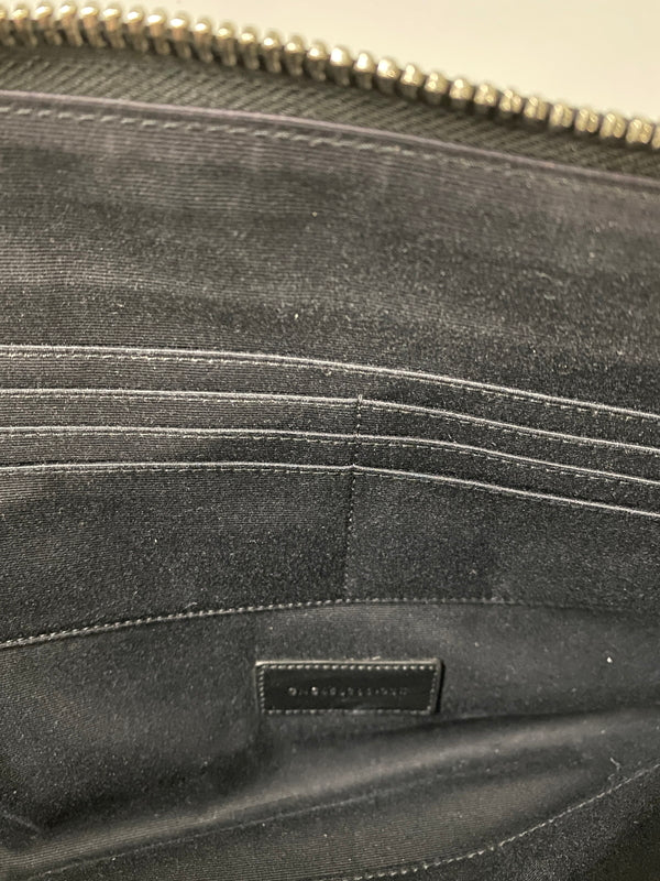【現状渡し品】【メンズ/レディース】 SAINT LAURENT サンローラン レザークラッチバッグ 手持ち用 バッグ カバン 180-260731-em-92-min カラー：ブラック 万代Net店