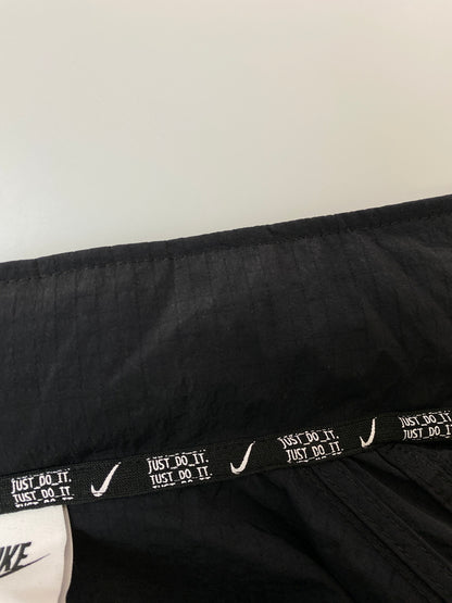 【中古品】【レディース】 NIKE ナイキ CITY UTILITY WOVEN JACKET DV8035-010 シティ ユーティリティ ウーブン ジャケット アウター 169-260731-yn-20-min サイズ：M カラー：ブラック 万代Net店