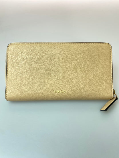 【中古美品】【レディース】 VERSACE ヴェルサーチ ROUND ZIP LONG WALLET ロングウォレット 長財布 181-260729-AS-60-min カラー：ベージュ 万代Net店