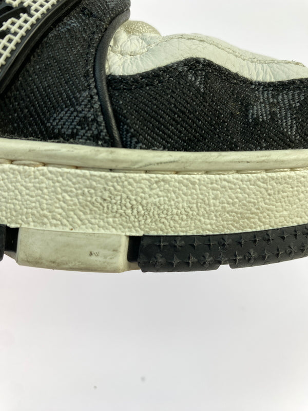 【中古品】【メンズ】 LOUIS VUITTON ルイ ヴィトン LV トレイナー 靴 シューズ スニーカー 179-260730-hu-21-min サイズ：7 1/2 カラー：ホワイト/ブラック 万代Net店