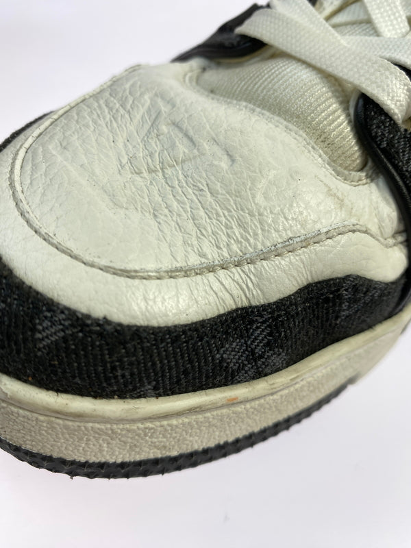 【中古品】【メンズ】 LOUIS VUITTON ルイ ヴィトン LV トレイナー 靴 シューズ スニーカー 179-260730-hu-21-min サイズ：7 1/2 カラー：ホワイト/ブラック 万代Net店