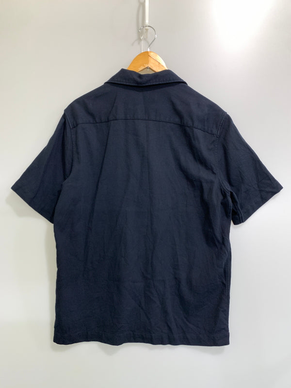 【中古品】【メンズ】 FRED PERRY フレッドペリー M7774 PIQUE TEXTURE REVERE COLLAR SHIRT 半袖シャツ ショートスリーブ 141-260729-AS-19-min サイズ：M カラー：ネイビー 万代Net店