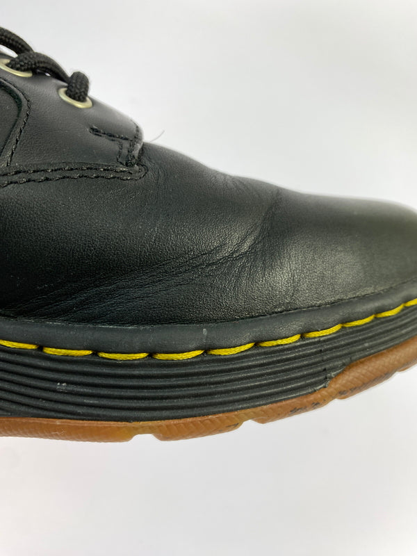 【中古品】【メンズ】 DR. MARTENS ドクターマーチン CAVENDISH SOFTWAIR 3HOLE SHOES 靴 シューズ 革靴 レザーシューズ 164-260730-hu-17-min サイズ：UK:8 カラー：ブラック 万代Net店