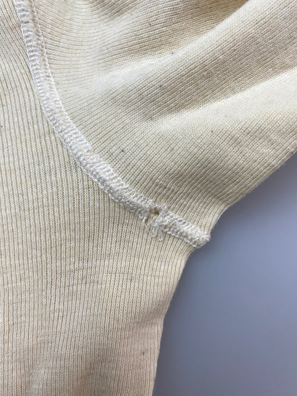 【中古品】【メンズ】 US ARMY アメリカ陸軍 60's HENLEY NECK CUT SEW ヘンリーネック カットソー トップス 146-260731-yn-22-min サイズ：S カラー：クリーム 万代Net店
