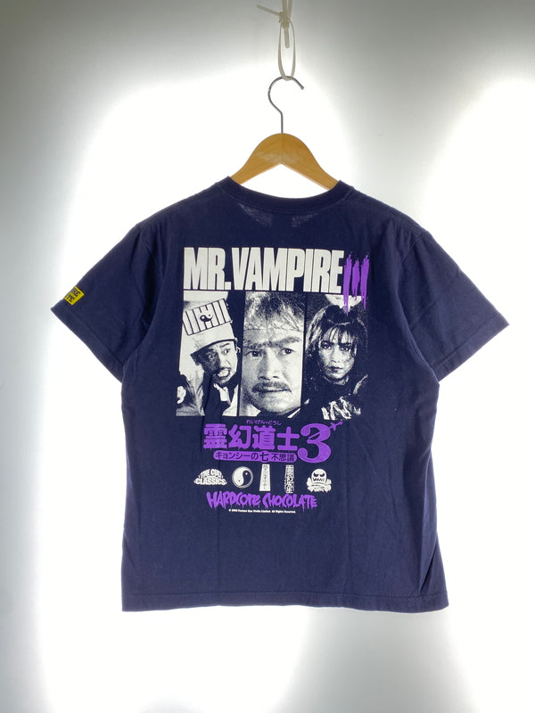 【中古品】【メンズ】 HARDCORE CHOCOLATE ハードコアチョコレート 霊幻道士3 キョンシーの七不思議 SS TEE ショートスリーブ 半袖 プリント Tシャツ メンズ トップス 146-260731-em-16-min サイズ：M カラー：ネイビー 万代Net店
